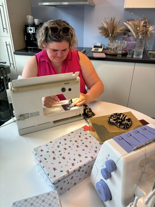 nahzeit-kreativer-nahtreff-fur-jung-alt-startet-im-vintage-stubchen-des-mgh