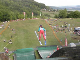 Bayerischer Schülercup im Sprunglauf 2025/2026 startet auf den Kreuzbergschanzen