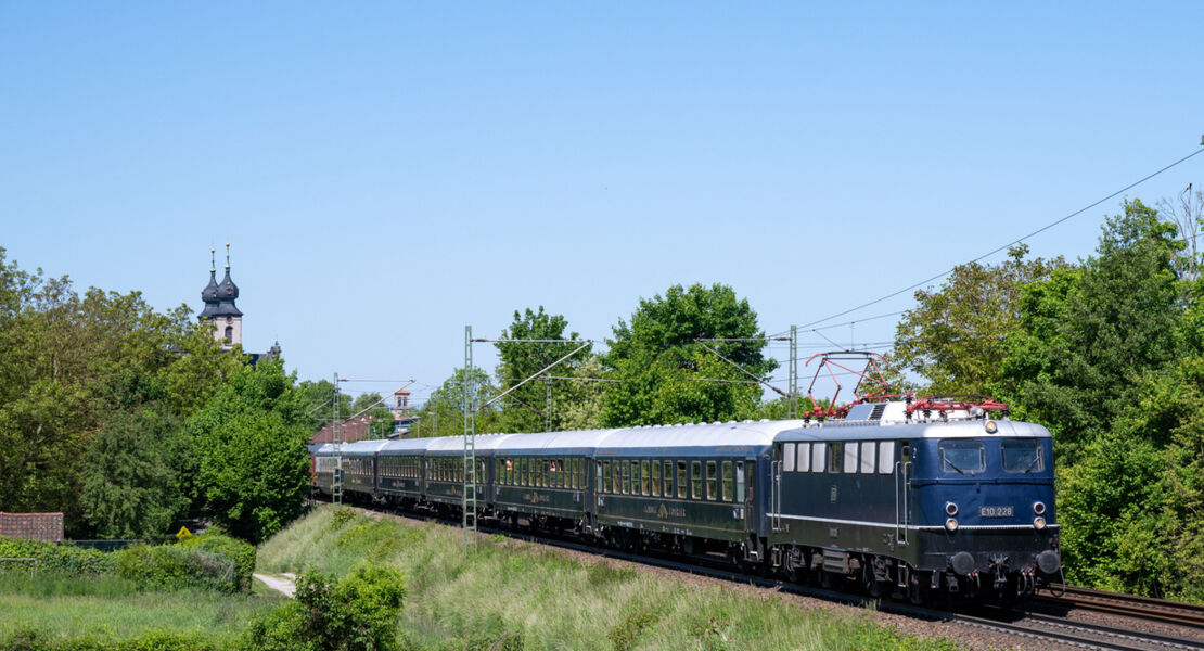 classic-courier-nach-eisenach-erfurt-und-zum-weimarer-zwiebelmarkt