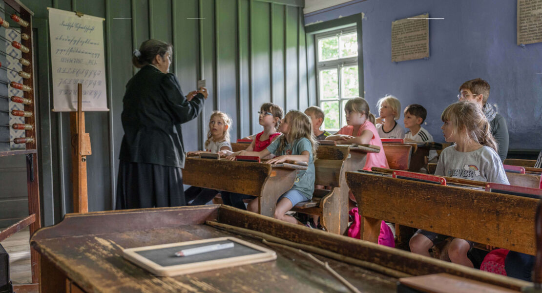 aufgepasst-historischer-schulunterricht