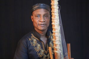 Adjiri Odametey Trio - Afrikanische Weltmusik