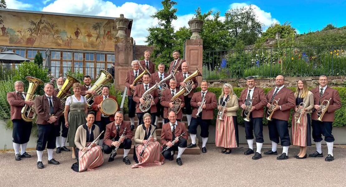 die-egerlandmusikanten-unter-leitung-von-edi-sagert