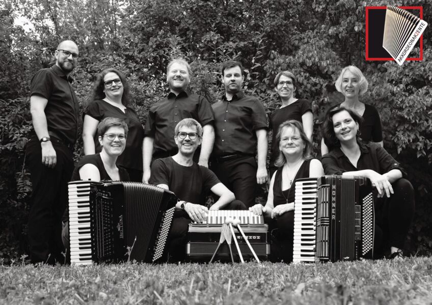 und-man-sieht-nur-die-im-lichte-eine-kleine-dreigroschenmusik