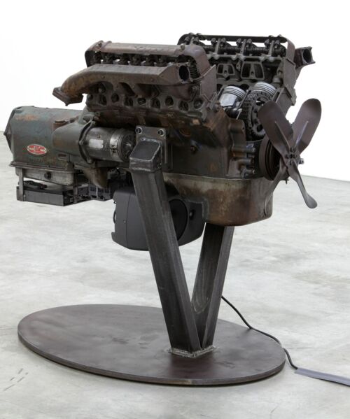 fuhrung-durch-die-ausstellung-thomas-bayrle-stadt-land-alles-im-fluss