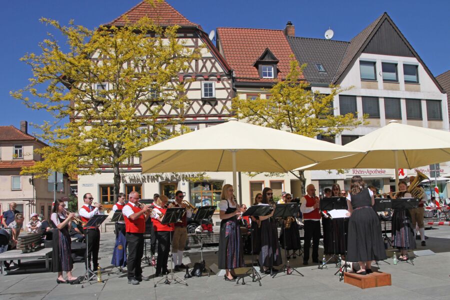 standkonzert-mit-der-stadtkapelle-mellrichstadt