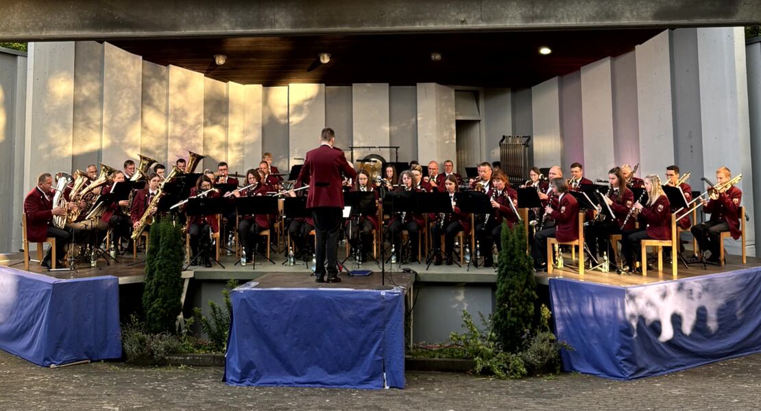 standkonzert-mit-der-stadtkapelle-ostheim