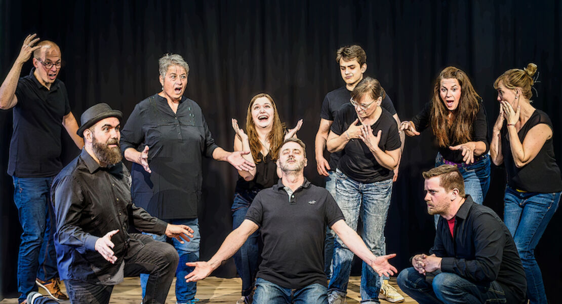impro-fulda-buhnenreform-das-ensemble-des-improtheaters-fulda
