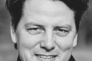 Hagios Friedenskonzert mit Helge Burggrabe