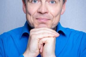 Henning Schmidtke - Es war nicht alles so scheiße, wie du denkst - der Jahresrückblick mit den guten Nachrichten!