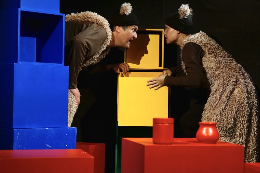 opa-bar-und-die-menz-im-theater-lkw