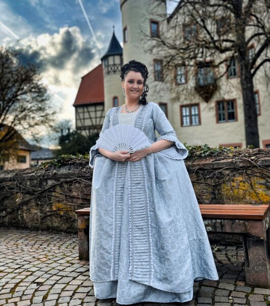 offene-kostumfuhrung-privataudienz-bei-baroness-von-erthal