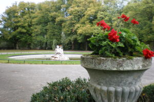 Schlossparkführung auf dem Schwanberg immer am 3. Sonntag im Monat - im Anschluss um 15.30 Uhr Konzert auf der Kirchentreppe