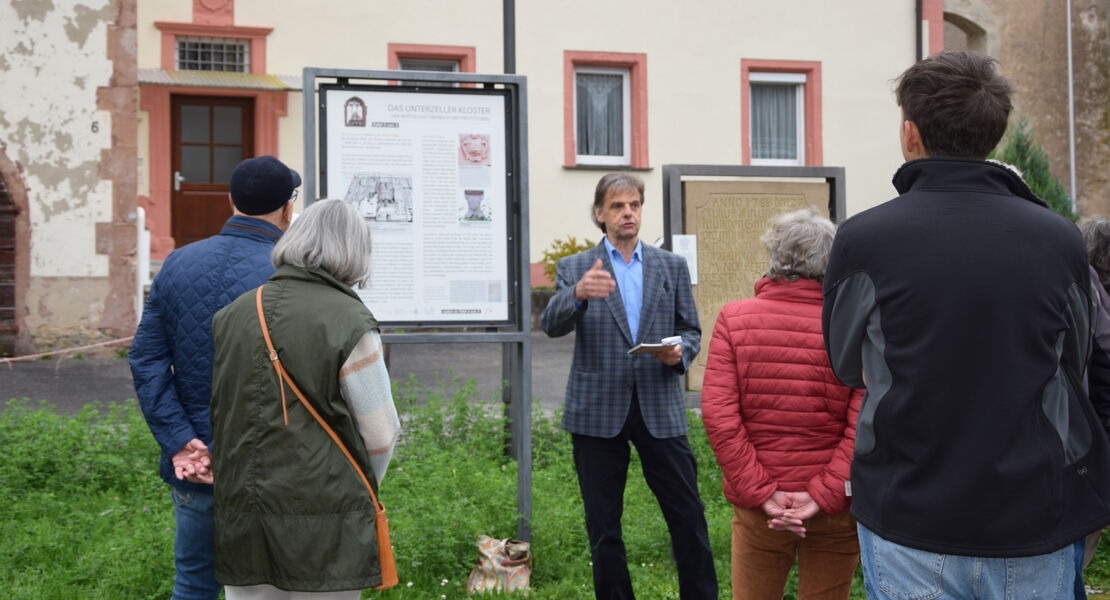 fuhrungen-das-unterzeller-kloster-eine-fuhrung-zur-geschichte-und-kultur-eines-bedeutenden-frauenklosters