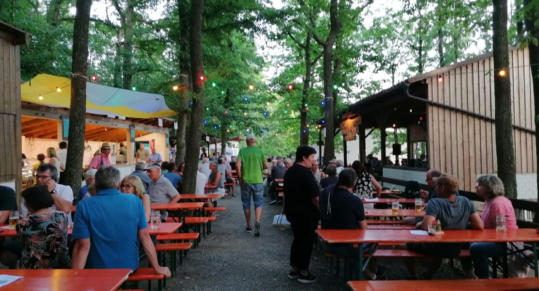 feiern-um-zu-helfen-waldfest-der-eigenheimer-schraudenbach