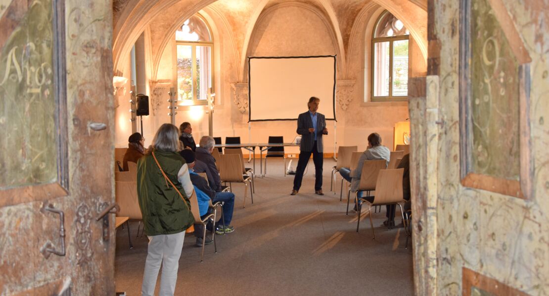 fuhrungen-das-unterzeller-kloster-eine-fuhrung-zur-geschichte-und-kultur-eines-bedeutenden-frauenklosters