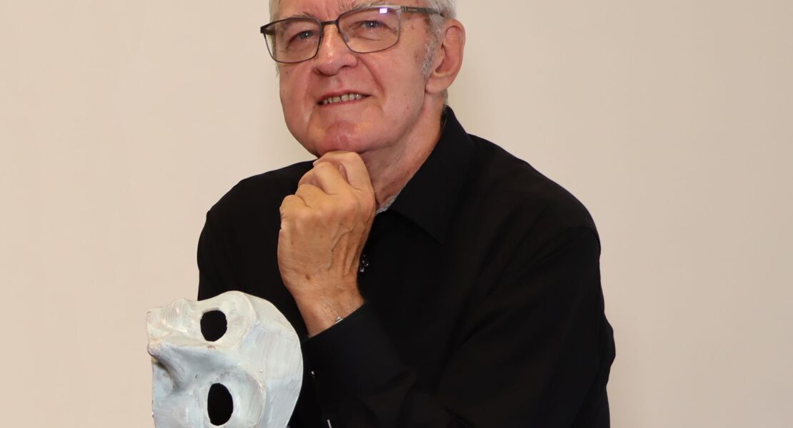 wer-die-laterne-tragt-stolpert-leichter-als-wer-ihr-folgt