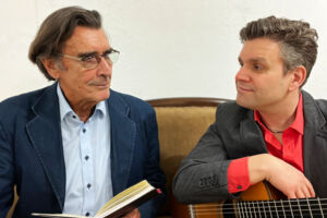 Frühlings-Erwachen. Ein Potpourri mit Schmetterlingen im Bauch, dargeboten von Ingo Klünder (Rezitation) und Oliver Thedieck (Gitarre)