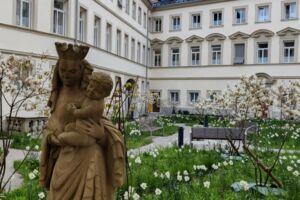 Offene Führung Mutterhausareal