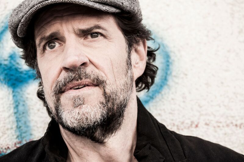 helmfried-von-luttichau-plugged-ein-soloprogramm