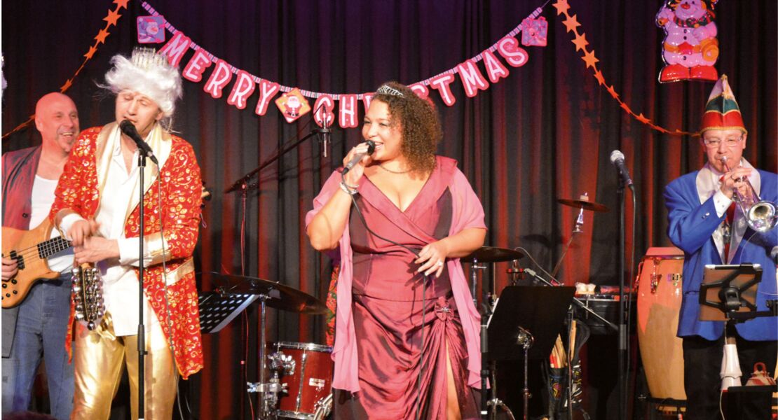 santa-klaus-and-the-red-nodsed-rentners