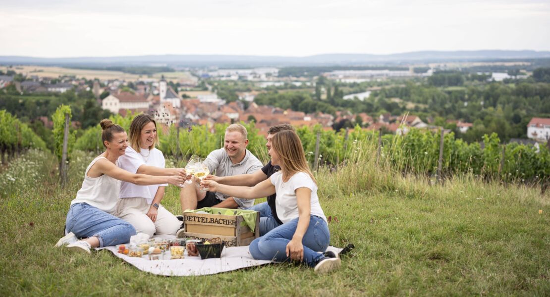 sie-wandern-wir-liefern-die-dettelbacher-picknicksteige-startet-in-die-neue-saison