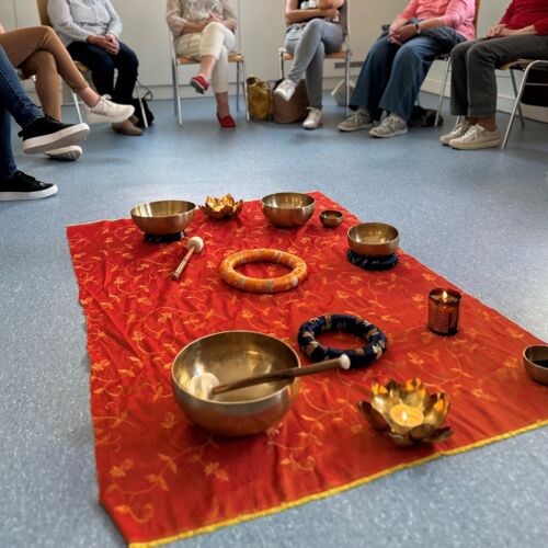 wohlfuhlnachmittag-fur-pflegende-angehorige-fruhlingsmeditation