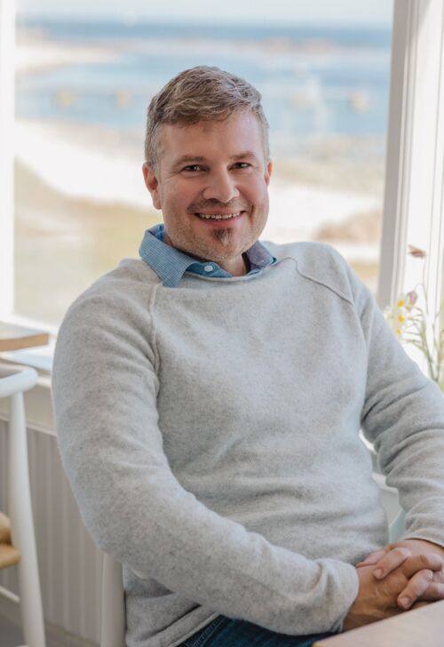 michael-kobr-liest-schatten-uber-somarken